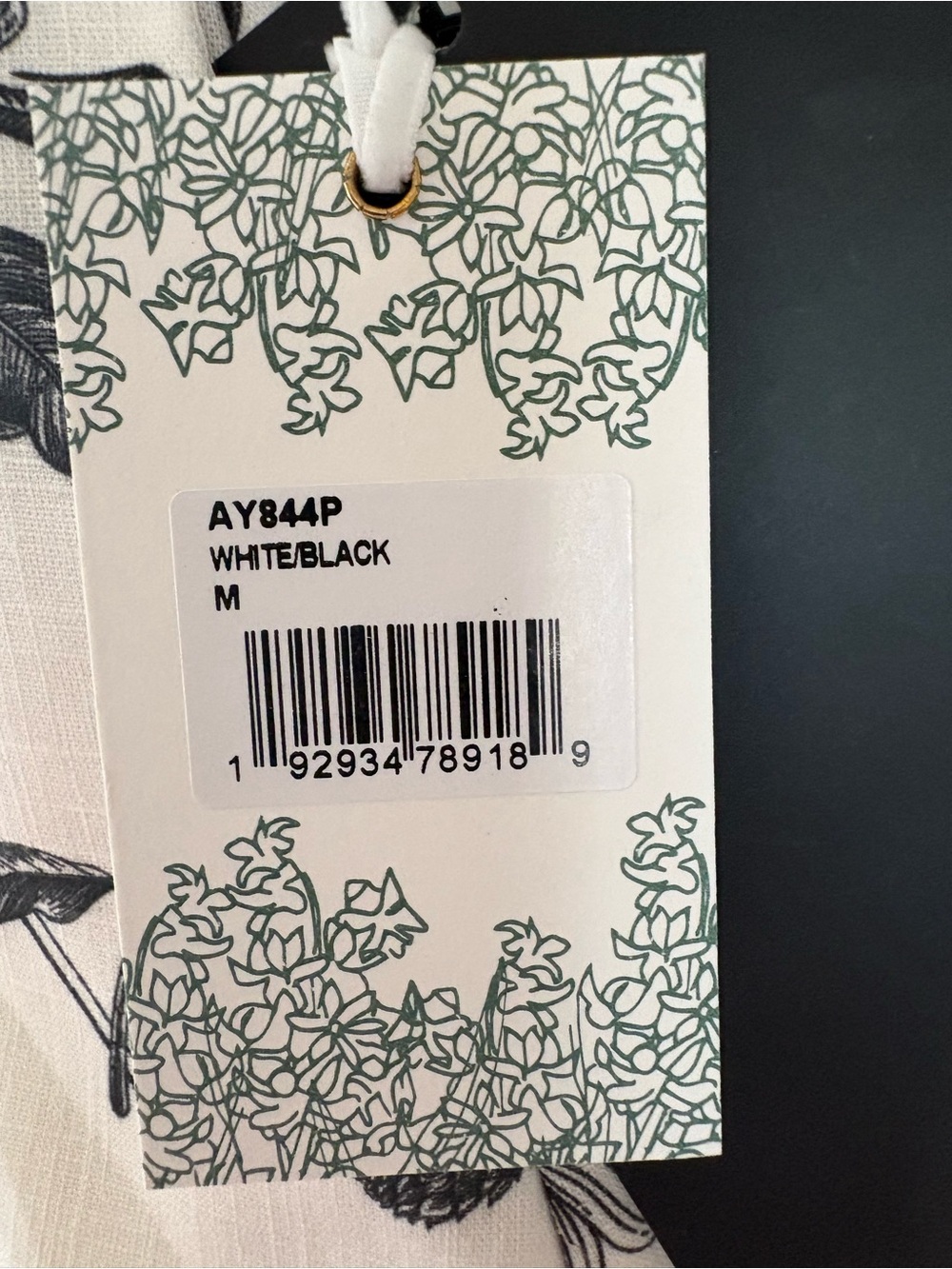 NWT Hyacinth House by Tuckernuck Black & White Floral Tailored Shorts, size M - Picture 3 of 4